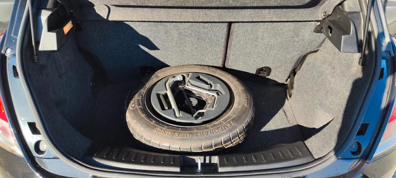 Lancia Ypsilon 1.2 69 CV 5 porte GPL Ecochic Platinum