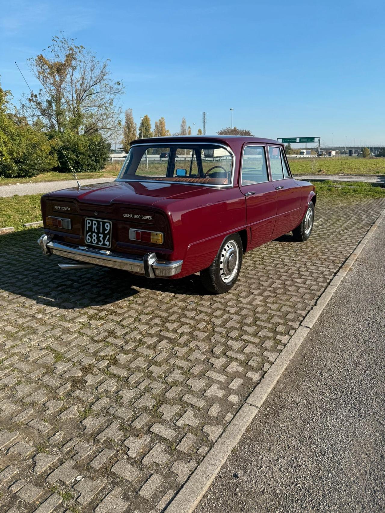 Alfa Romeo Giulia 1300 Super