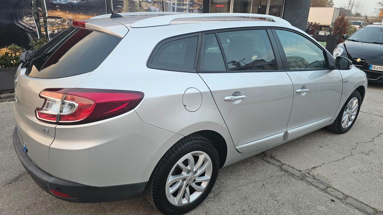 Renault Megane Mégane 1.5 dCi 110CV SporTour Wave