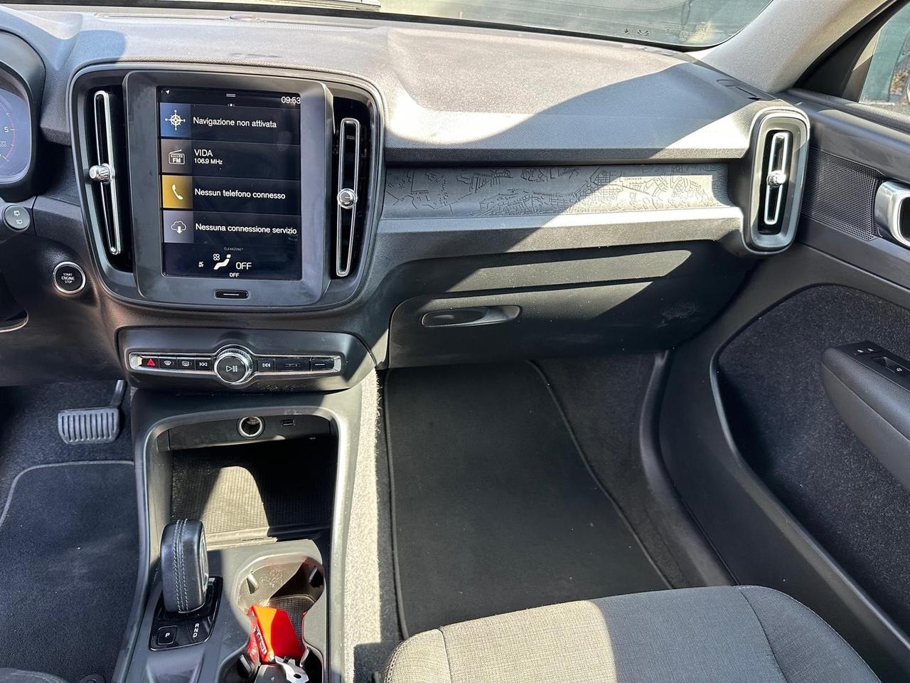 Volvo XC40 D3 AWD Geartronic Momentum kamera *promo*