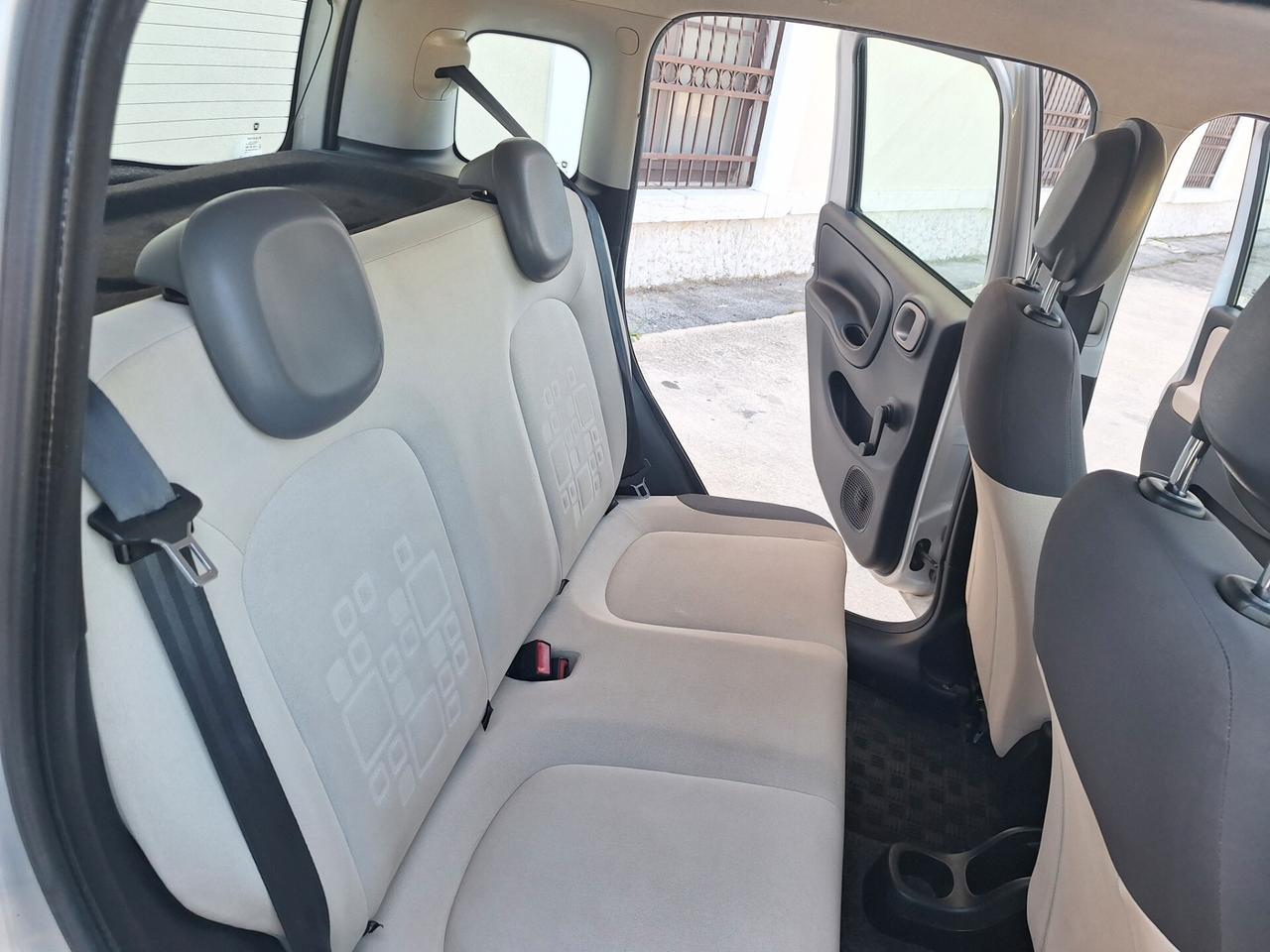 Fiat Panda 1.2 Lounge BLUE&ME SENSORI 2013