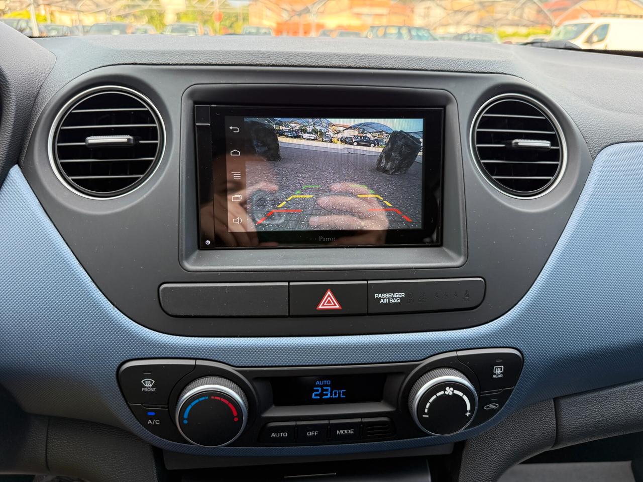 Hyundai i10 1.2 MPI Sound Edition A/T