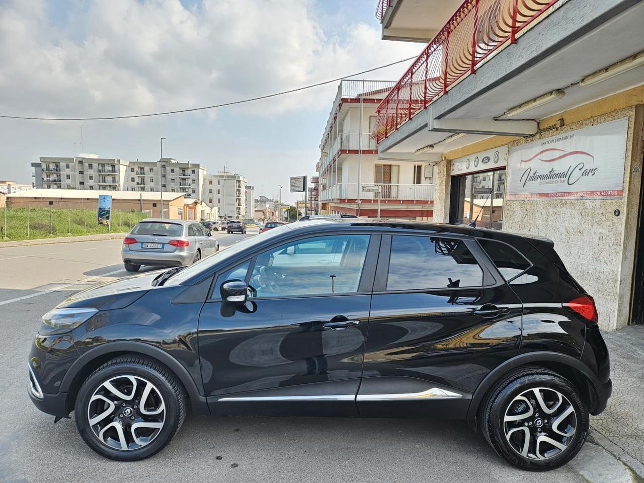 Renault Captur 1.5dci 66kw 90cv FULL NEOPATENTATI