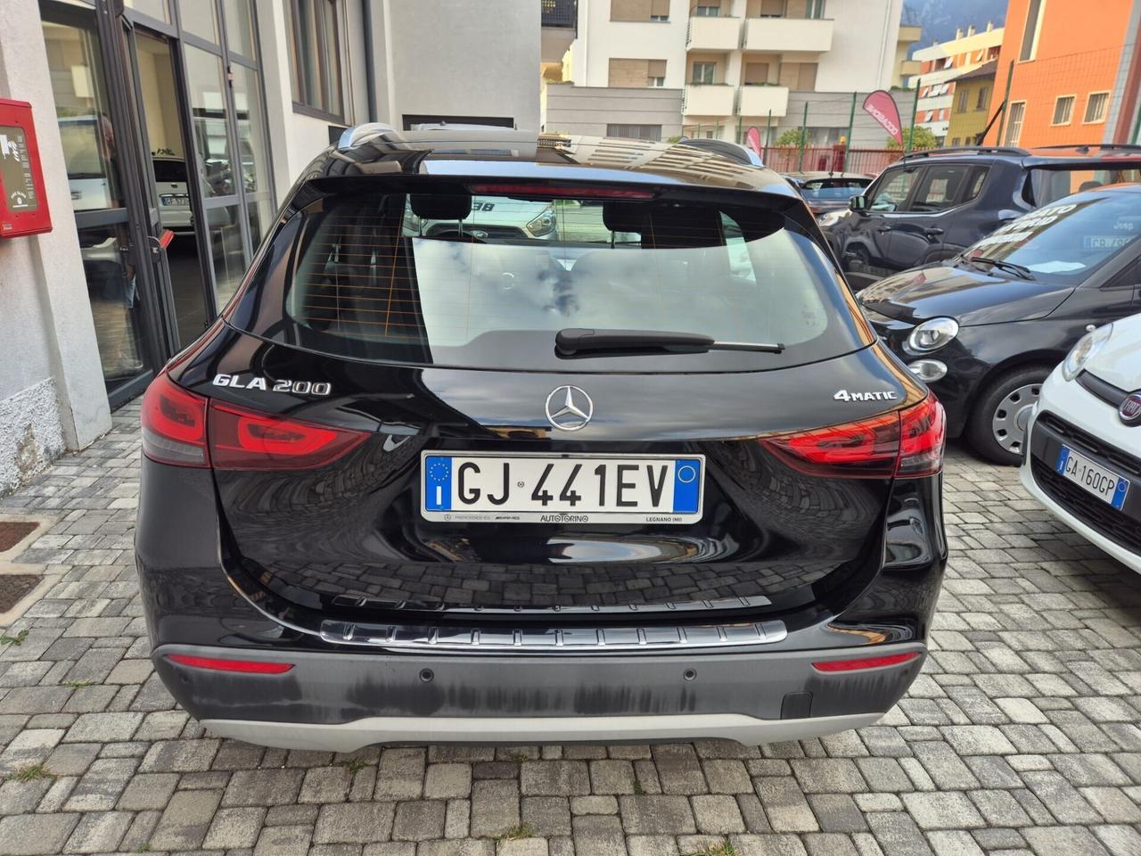 Mercedes-benz GLA 200 Automatic 4Matic Premium