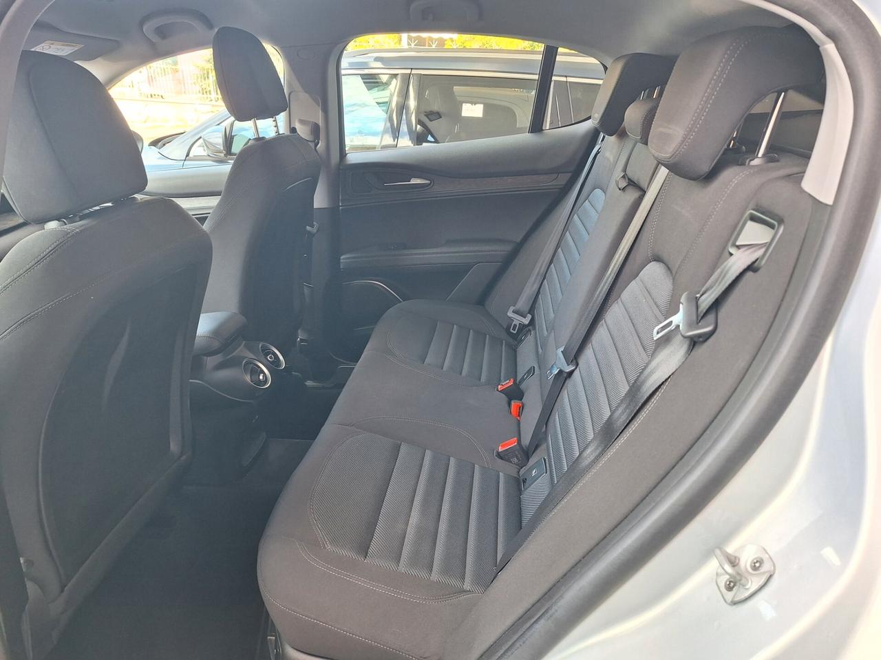 Alfa Romeo Stelvio 2.2 Turbodiesel 190 CV AT8 RWD Business