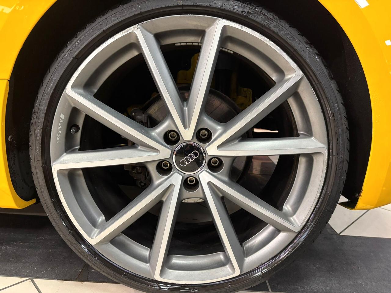 Audi TT Roadster 2.0 TDI ultra S line