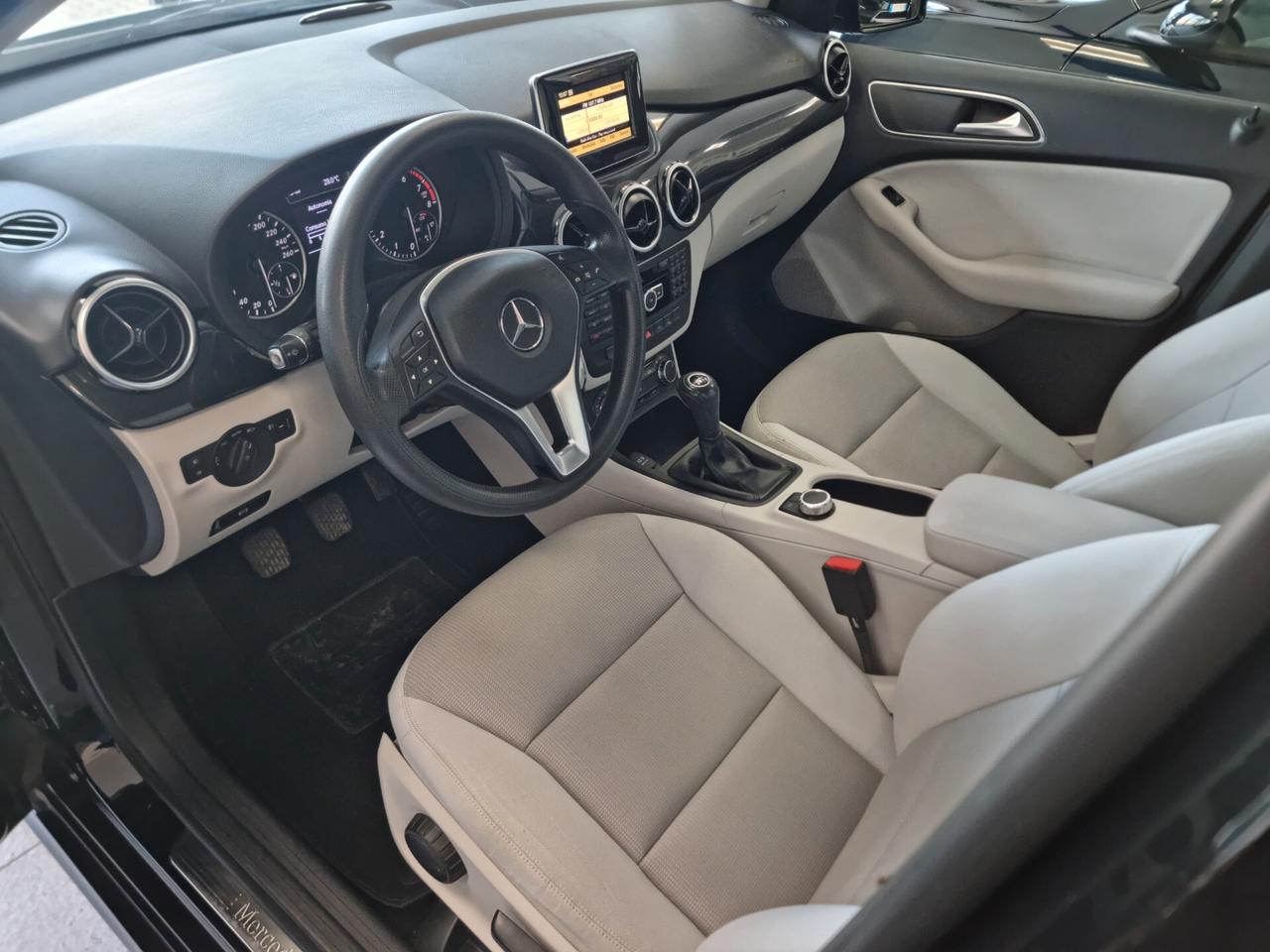 Mercedes-benz B 180 BENZINA NEOPATENTATI