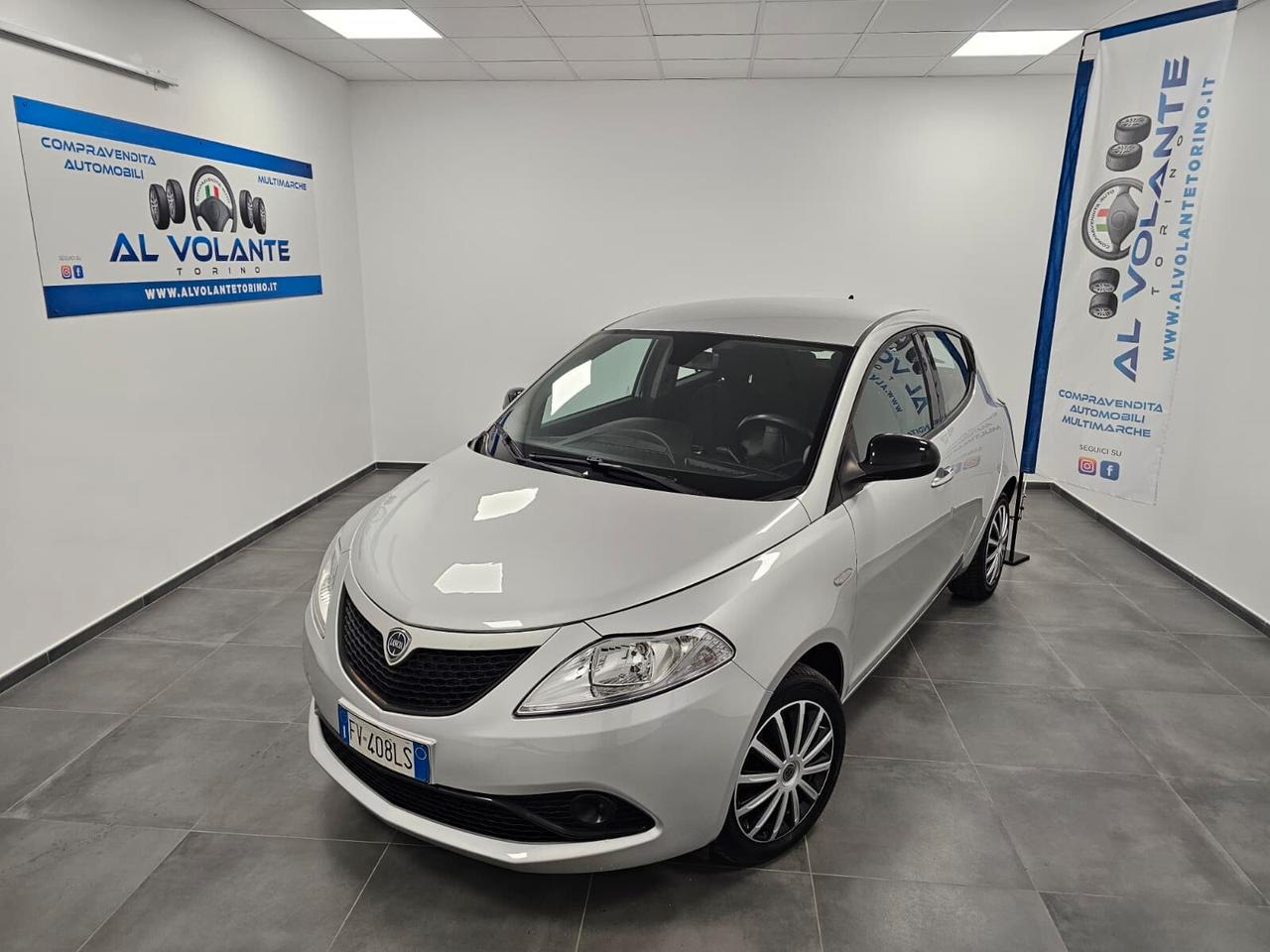 Lancia Ypsilon 1.2 69 CV 5 porte S&S Platinum - Unico proprietario