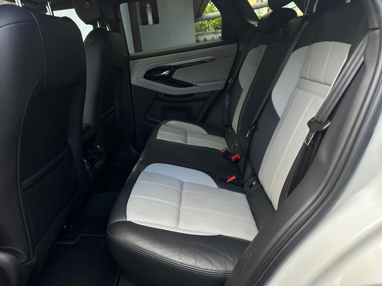 Land Rover Range Evoque 2.0D I4-L.Flw 150CV AWD Aut R-Dynamic HSE