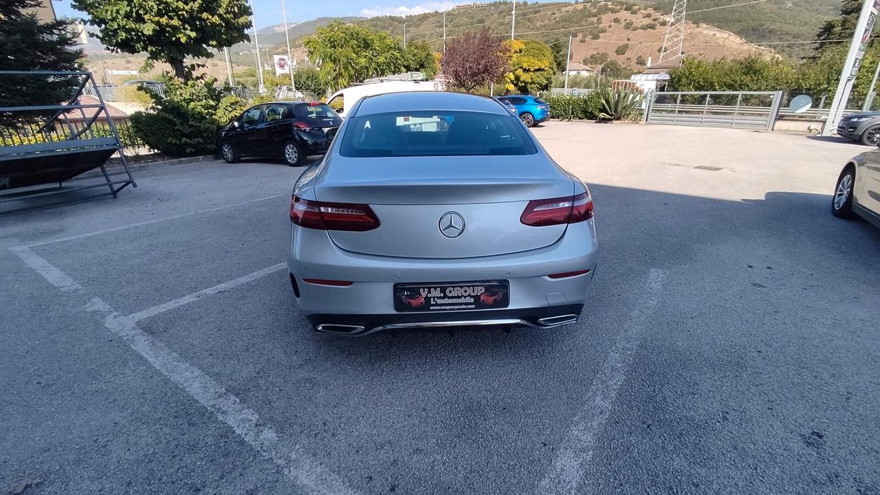 Mercedes-benz E 220 d Auto Premium AMG Coupé