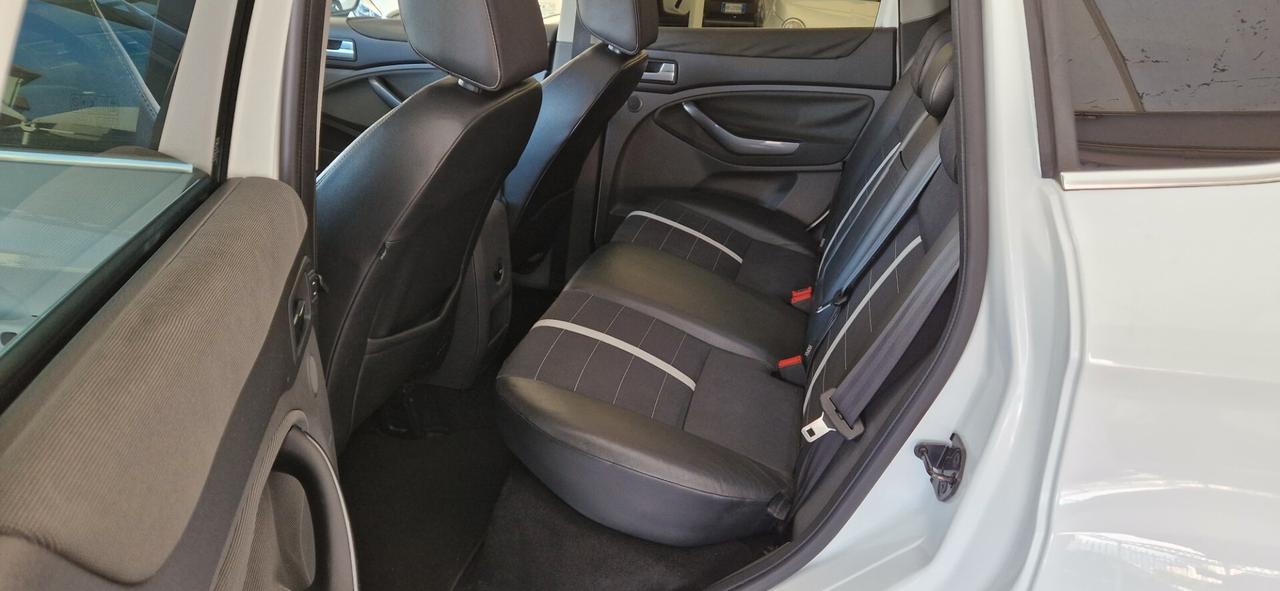 Ford Kuga 2.0 TDCi 136 CV 4WD Titanium
