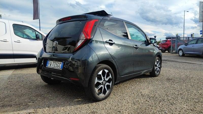 Toyota Aygo Aygo Connect 1.0 VVT-i 72 CV 5 porte x-wave