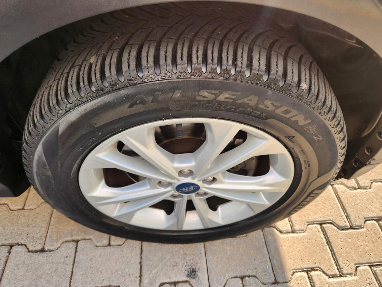 Ford Kuga AUTOMATICO