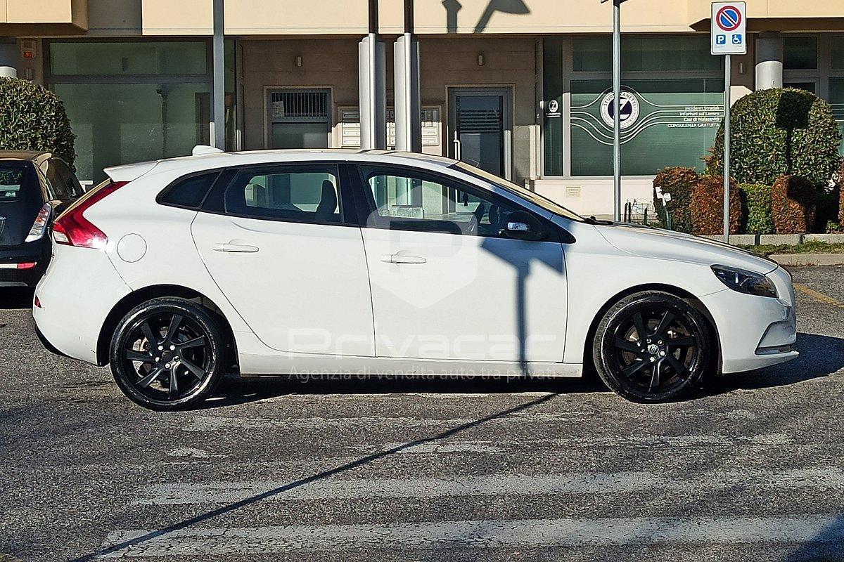 VOLVO V40 D2 Kinetic