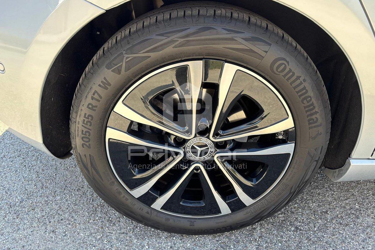 MERCEDES A 180 d Automatic Progressive Advanced