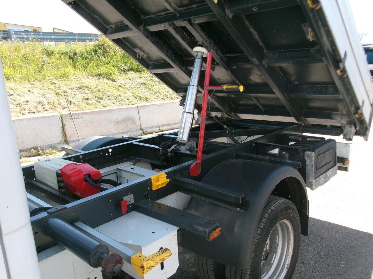 Renault Master 2.3 DCI 125CV E5 DOPPIA CABINA 7 POSTI RIBALTABILE TRILATERALE