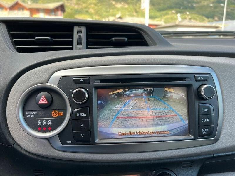 Toyota Yaris Yaris 1.3 5 porte Lounge Multidrive S