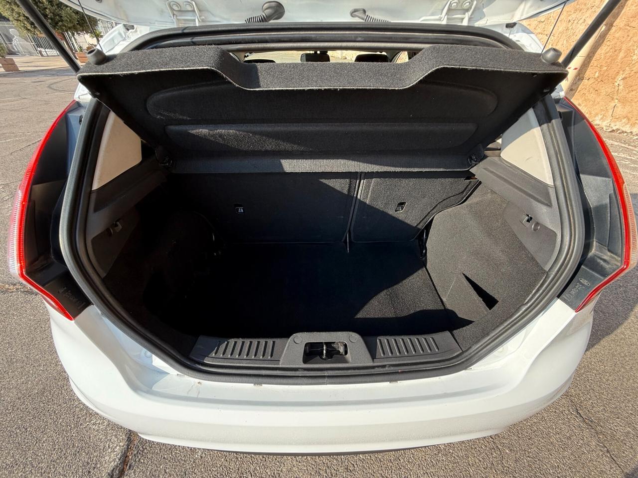 Ford Fiesta TITANIUM/1.6 95CV/LED/CERCHI 16"