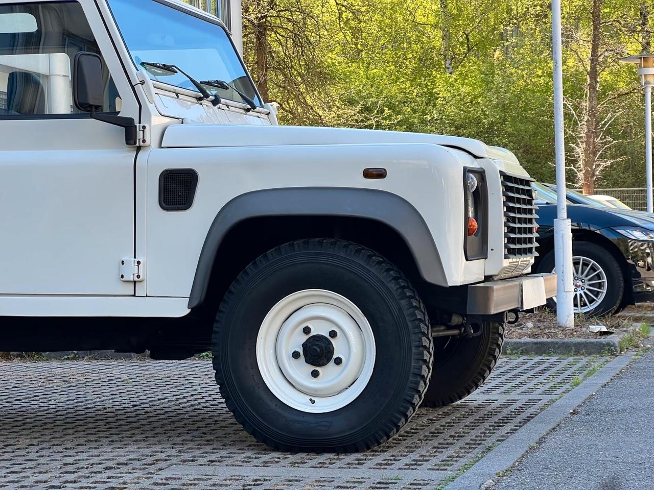 Land Rover Defender 110 ~Gancio di traino~8 posti~Aria condizionata~Pelle