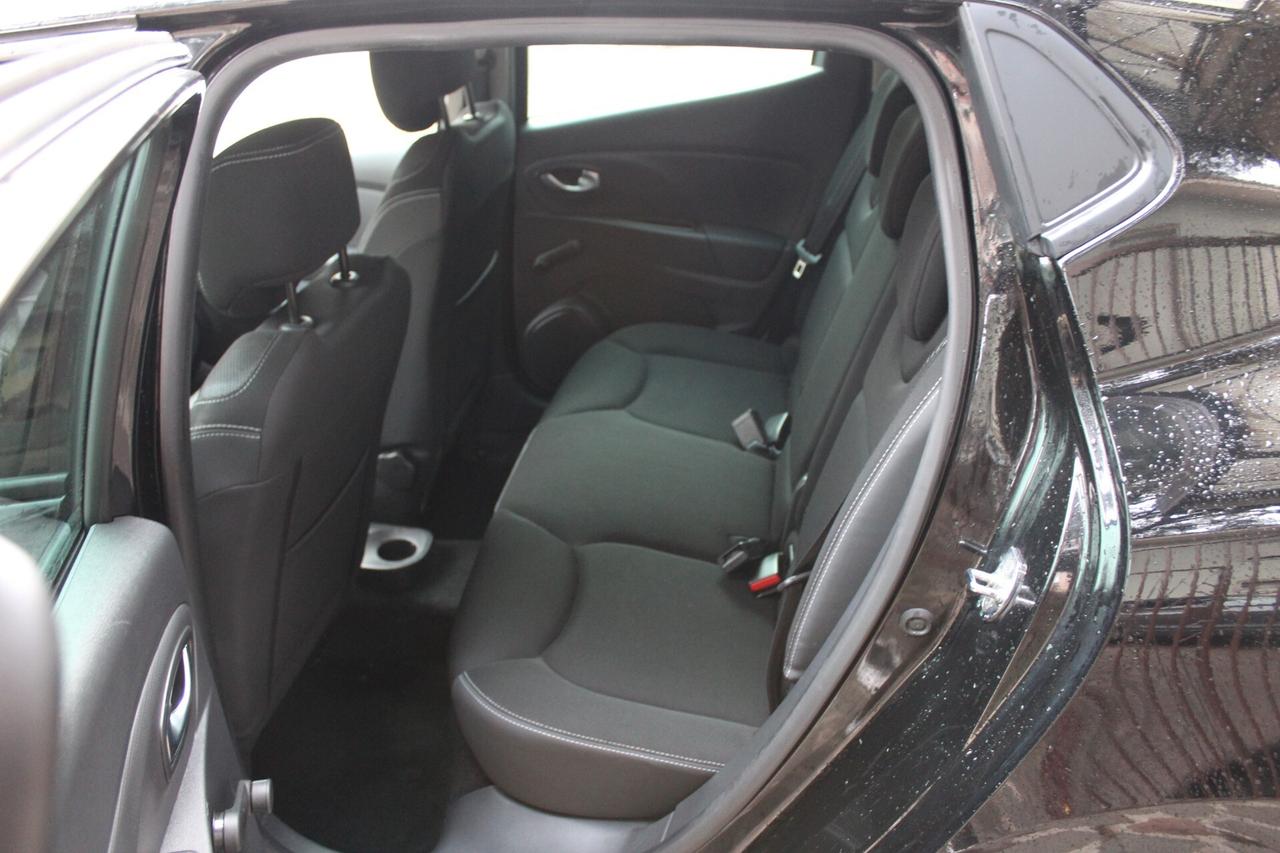 Renault Clio TCe 12V 75 CV 5 porte 44000 km Neopatentati