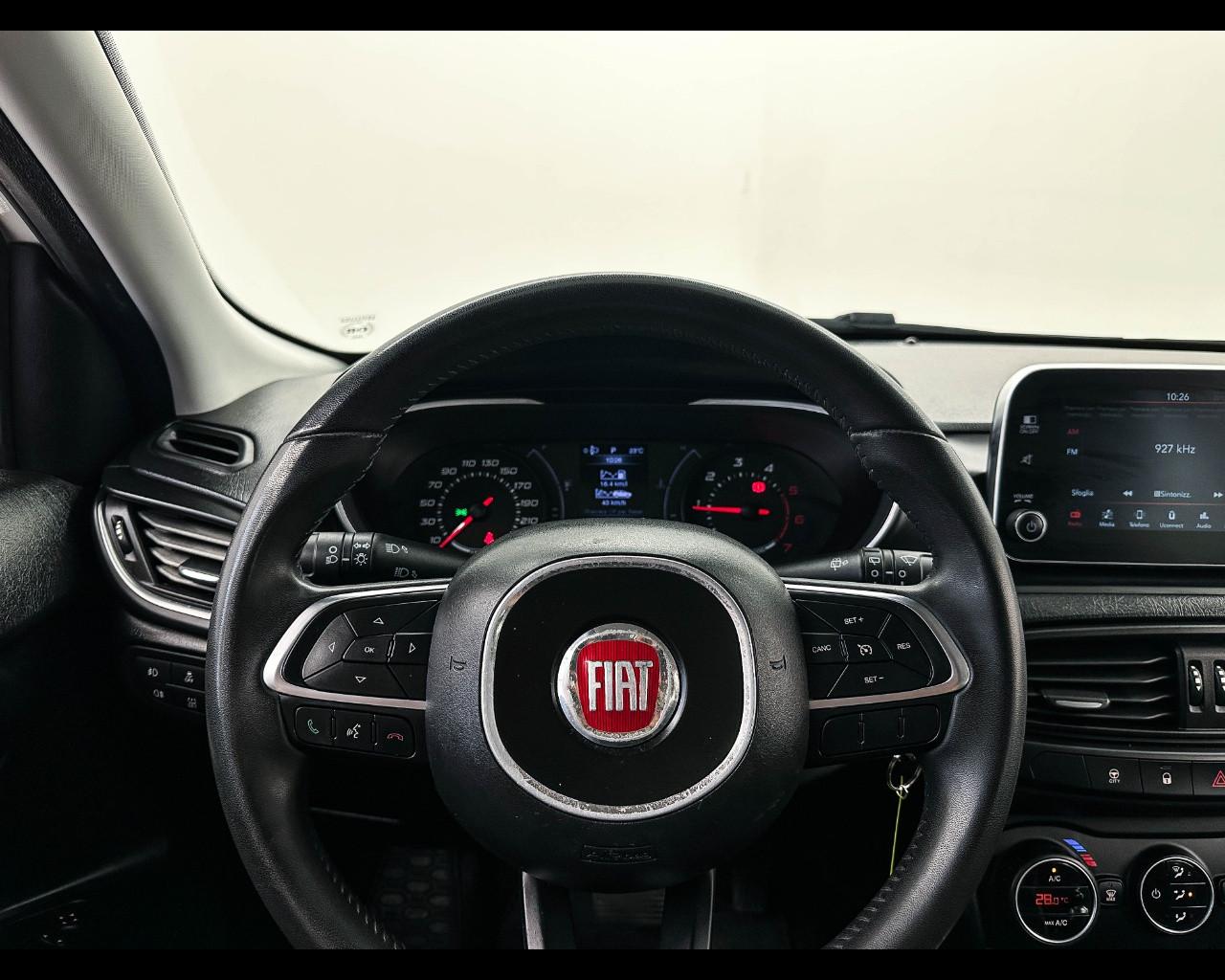 FIAT Tipo (2015-->) - Tipo 1.6 Mjt S&S DCT SW Lounge