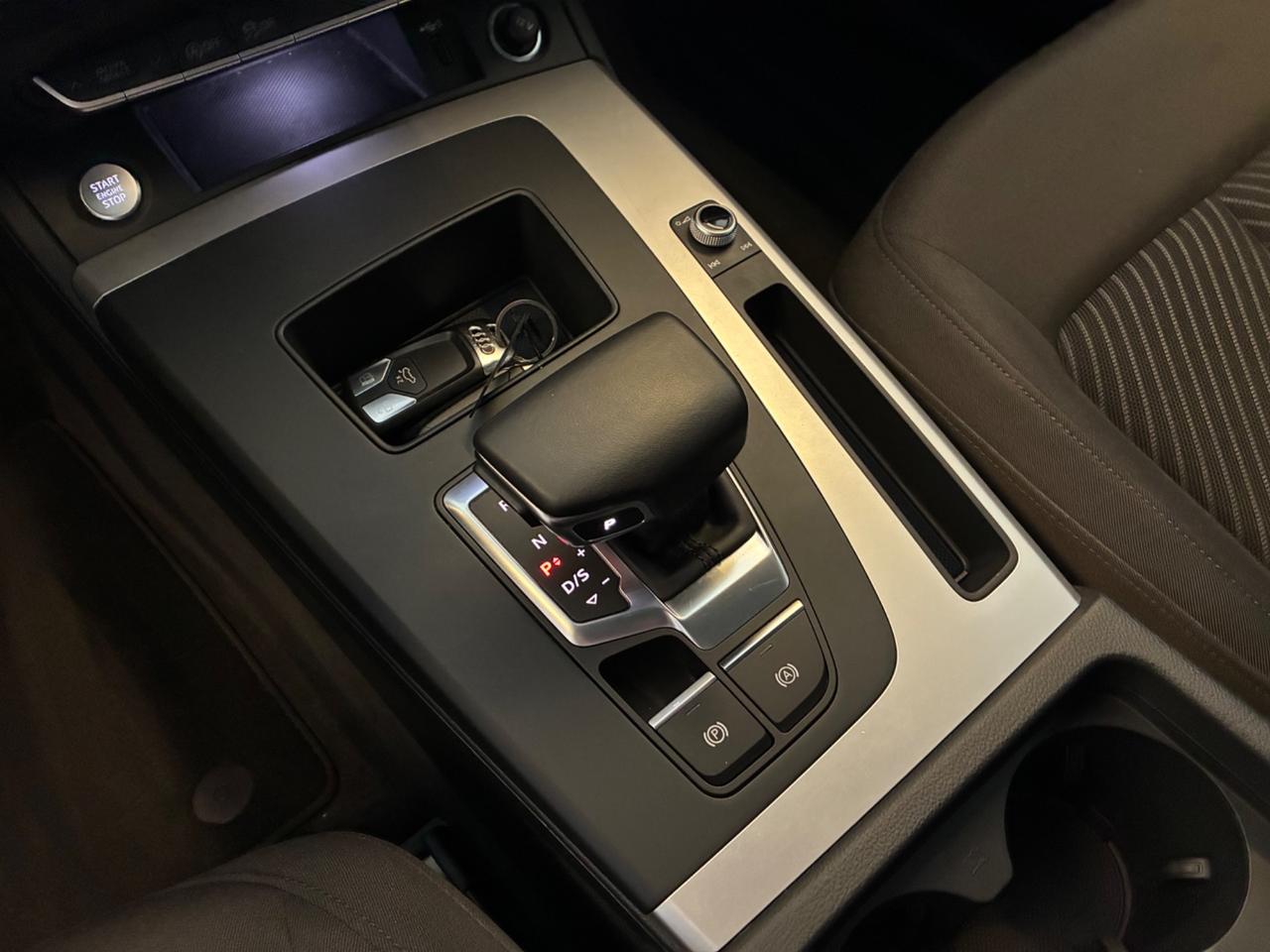 Audi Q5 35 2.0. tdi mhev Aziendale