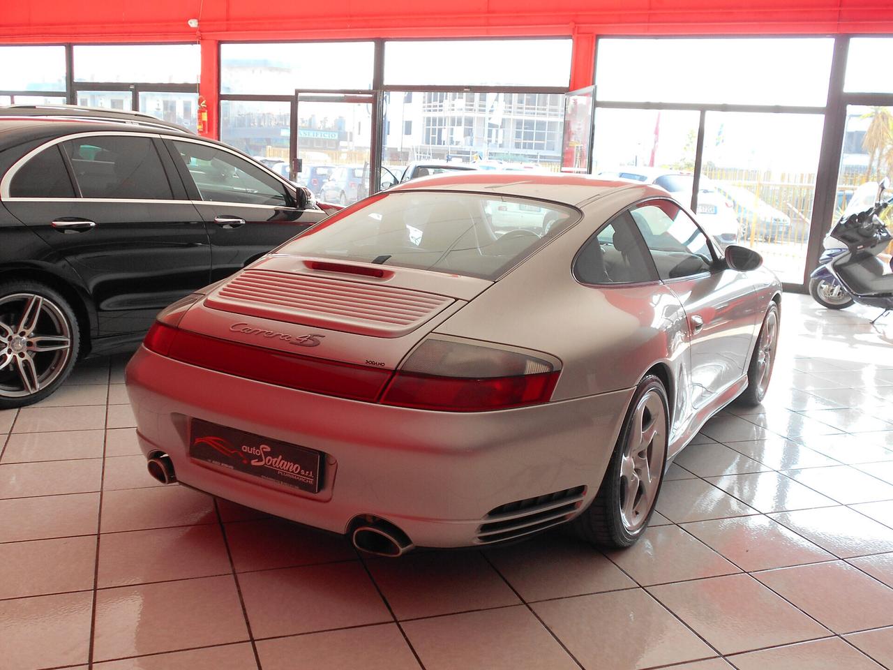 Porsche 911 Carrera 4S cat Coupé