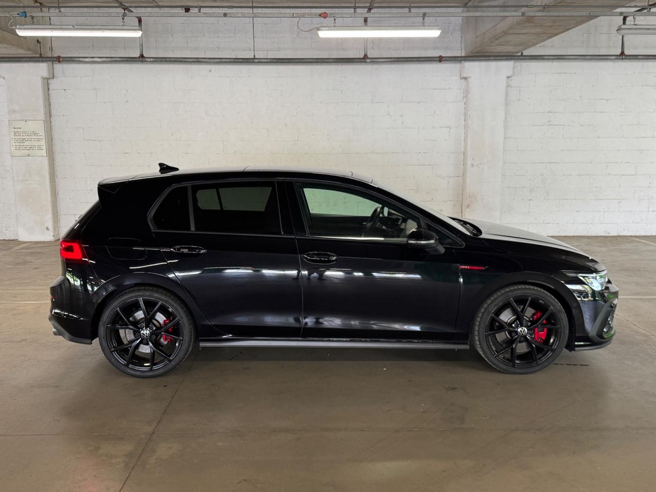 Volkswagen Golf GTI 2.0 TSI DSG PANO/DCC/MATRIX