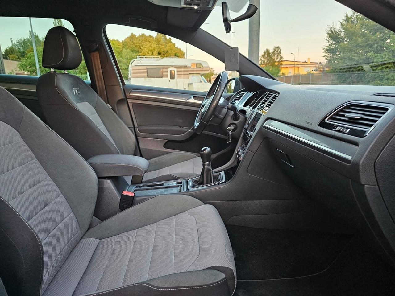 Volkswagen Golf 7 1.6 TDI 110cv R-Line Bluemotion*Unipro*Euro6*