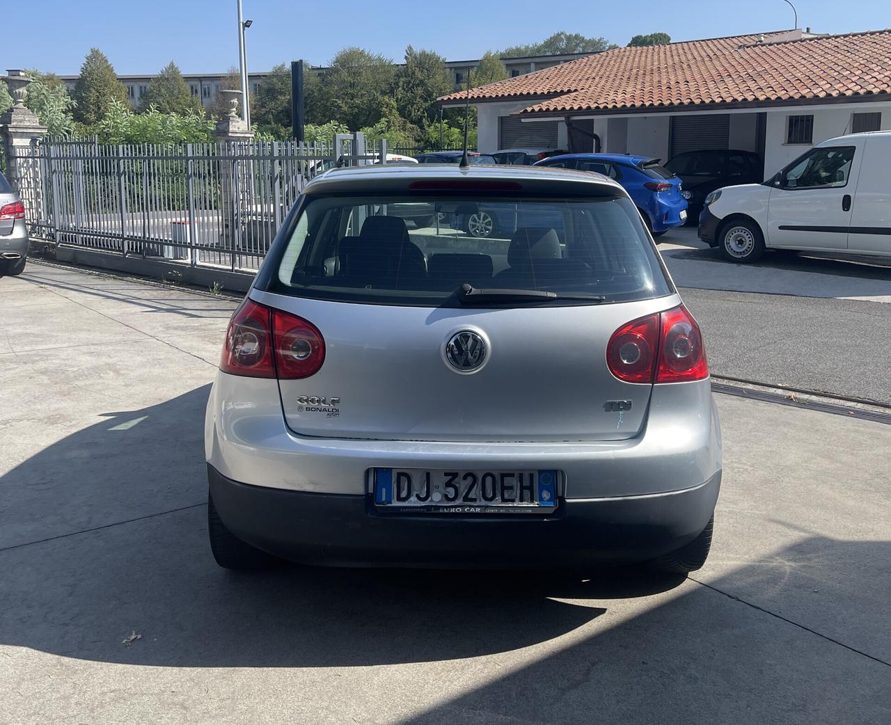 Volkswagen Golf 5p 1.900 TDI