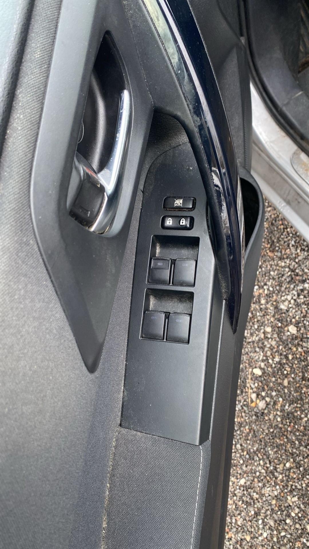 Toyota Auris Touring Sports 1.8 Hybrid Lounge