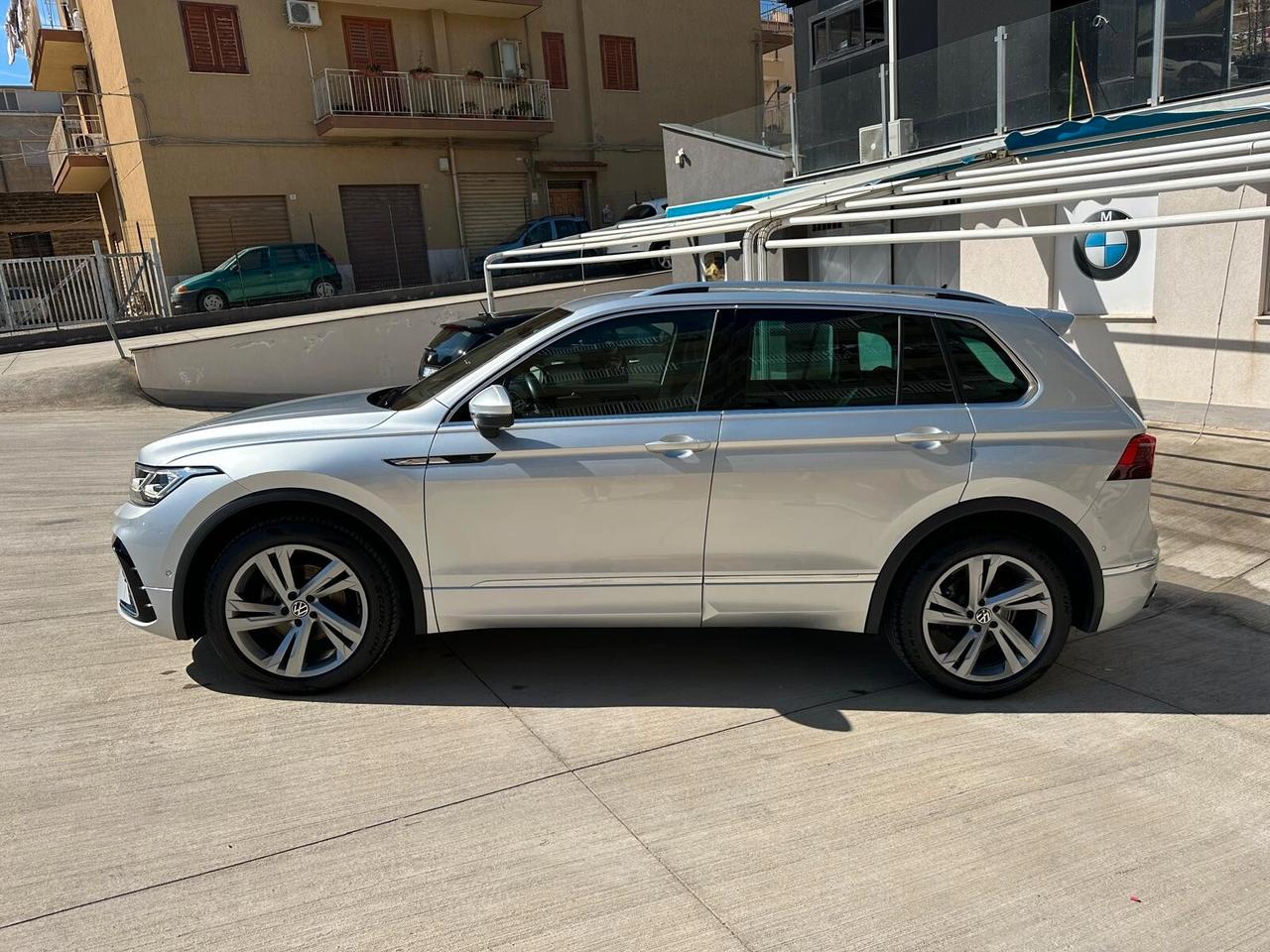 Volkswagen Tiguan 2.0 TDI 150 CV SCR DSG 4MOTION R-Line