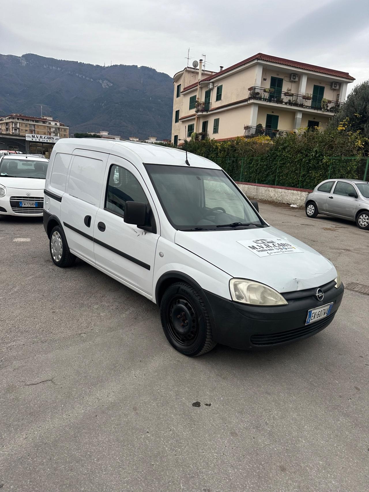 Opel Combo 13 CDTI