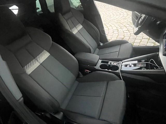 Audi A3 SPB 30 g-tron S tronic line edition