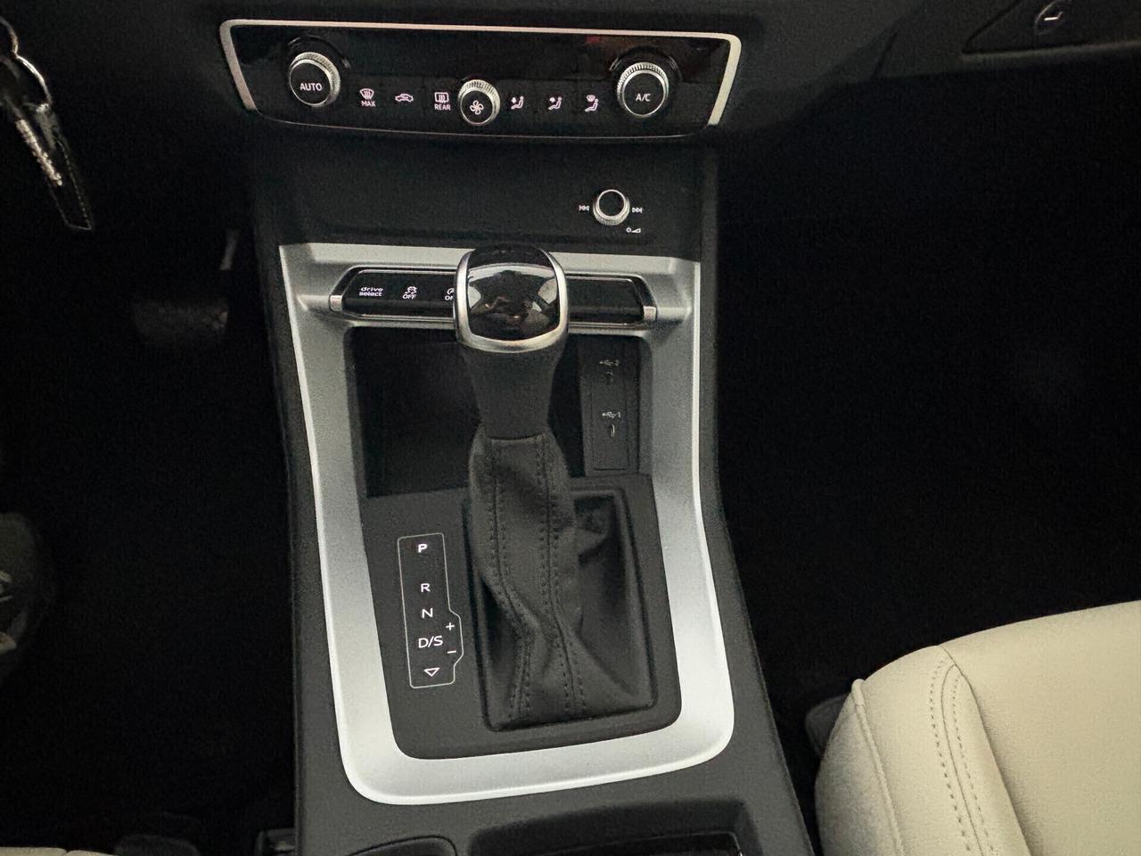 Audi Q3 SPB 35 TDI S tronic Business Plus 2021