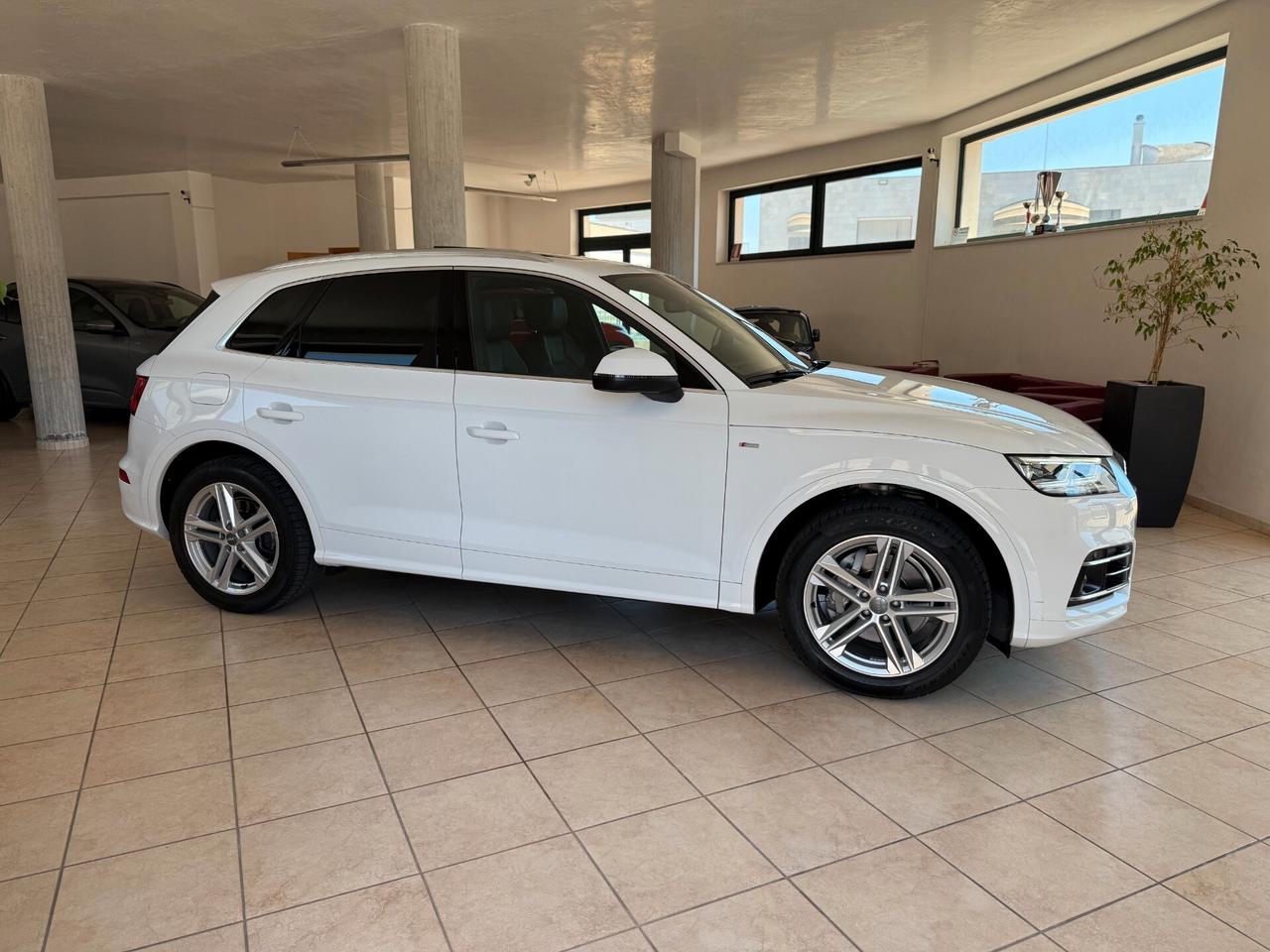 Audi Q5 40 2.0 tdi mhev S Line Plus quat 204cv s-tronic
