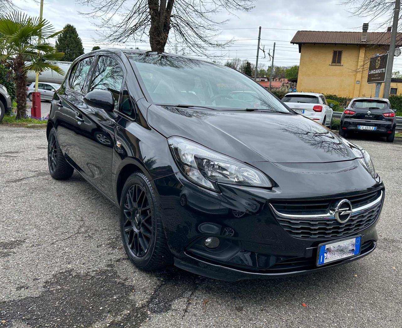 Opel Corsa 1.2 5 porte