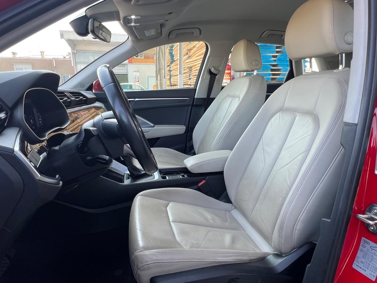 Audi Q3 40 TFSI quattro S tronic Business