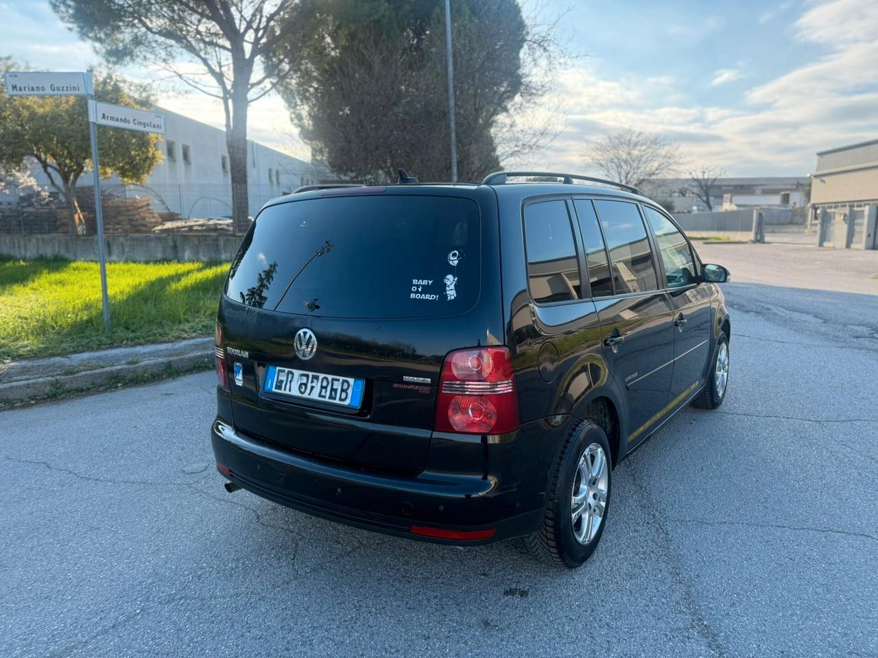 VW TOURAN 2.0 METANO 2010 12 MESI DI GARANZIA