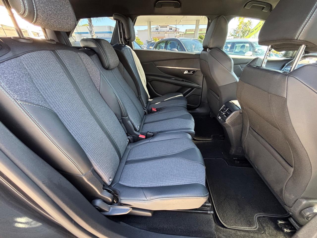 PEUGEOT 5008 HDI 130CV EAT8 AUTOMATICA 7 POSTI