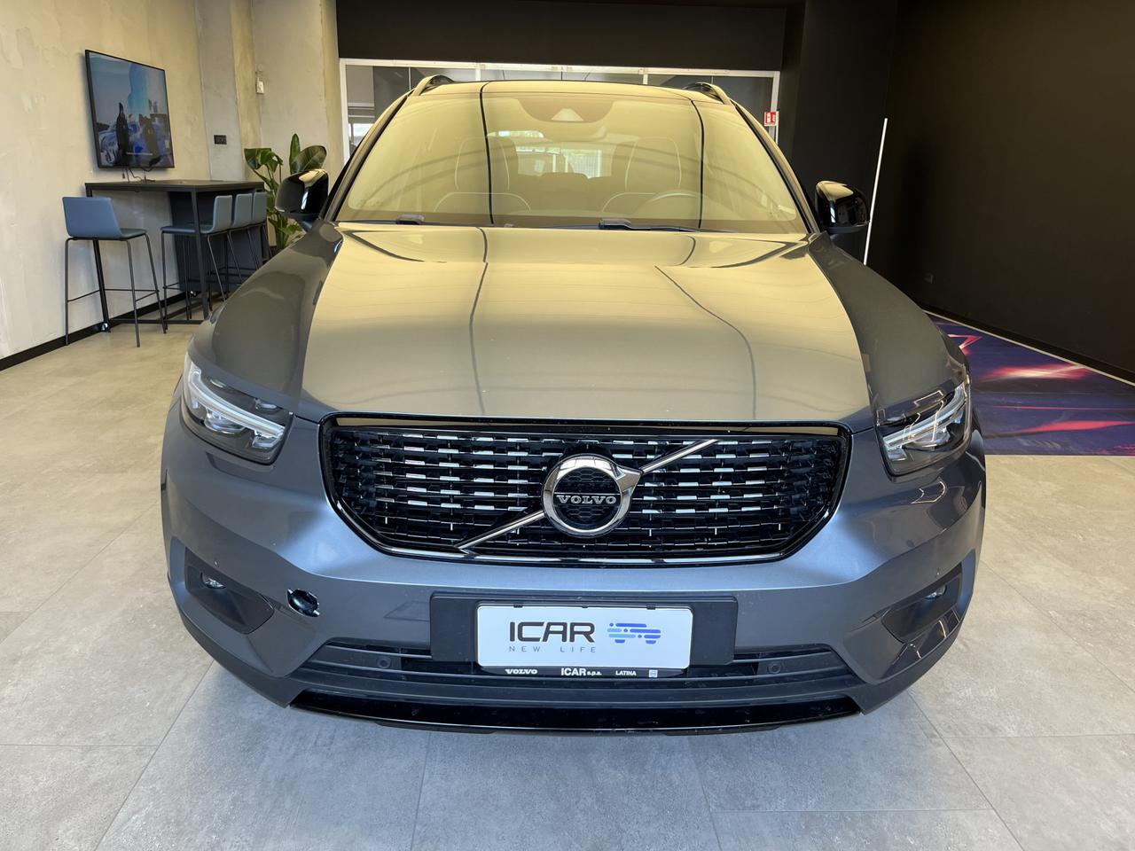 VOLVO XC40 - XC40 2.0 d4 R-design awd geartronic