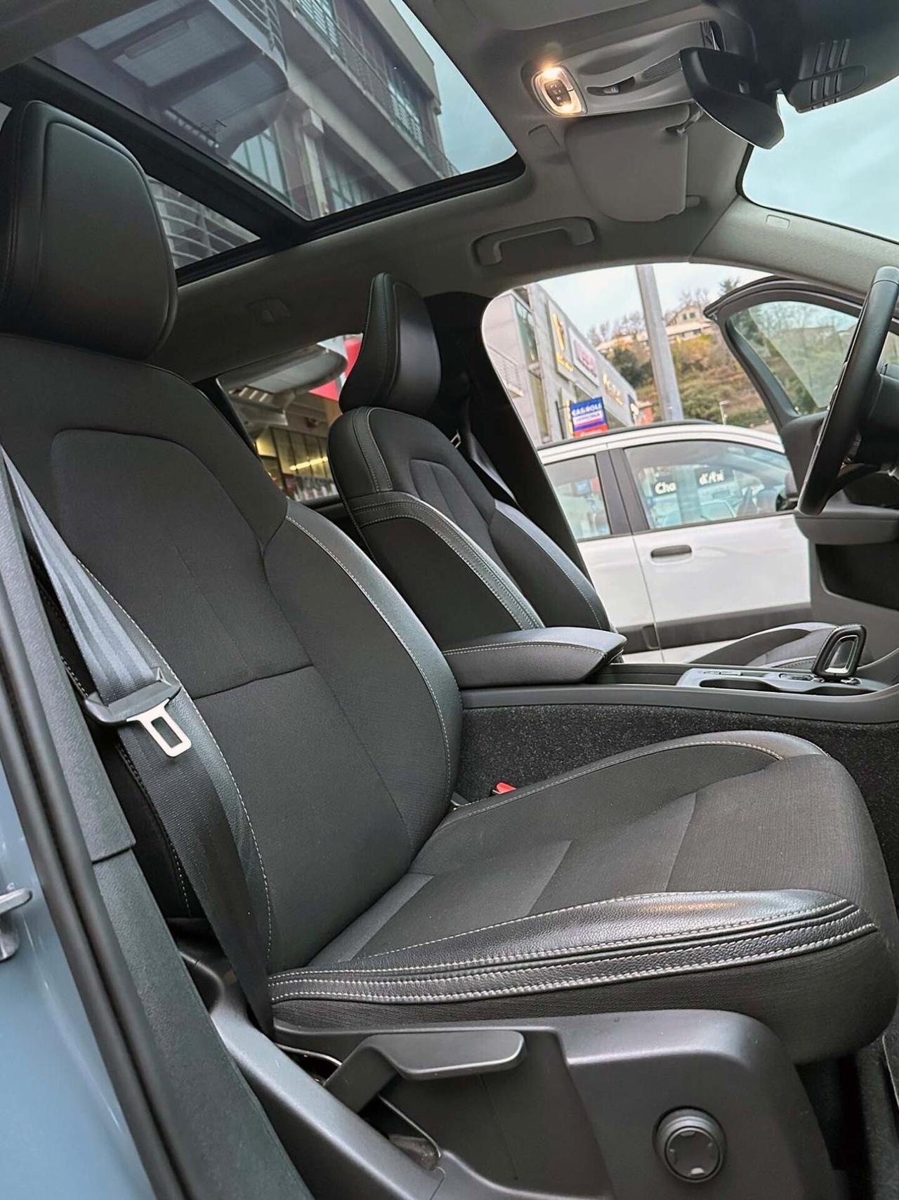 Volvo XC40 T5 Twin Engine Geartronic Hybrid Plug in R-design Tetto Apribile