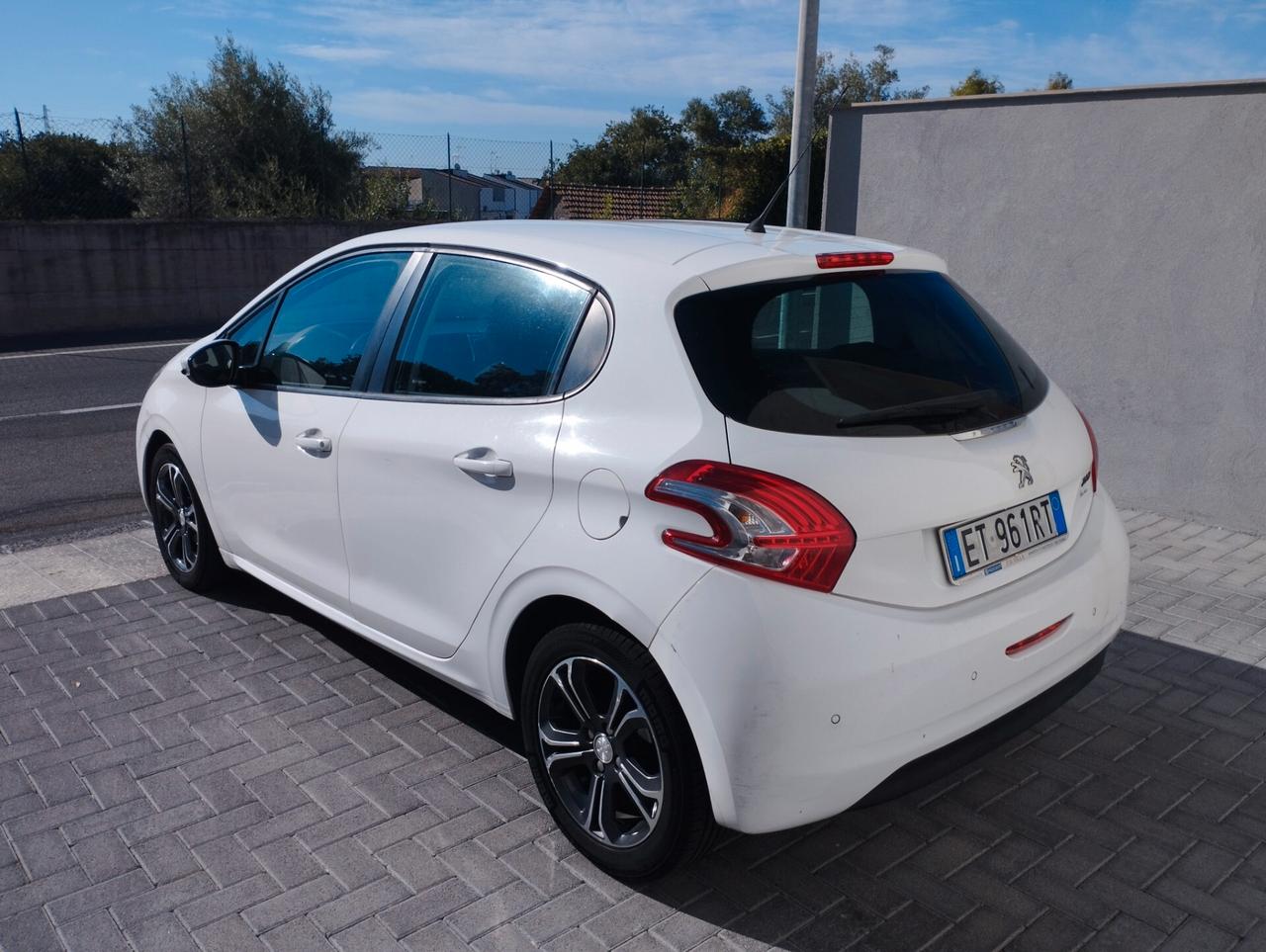 Peugeot 208 1.4 HDi 68 CV 5 porte Active