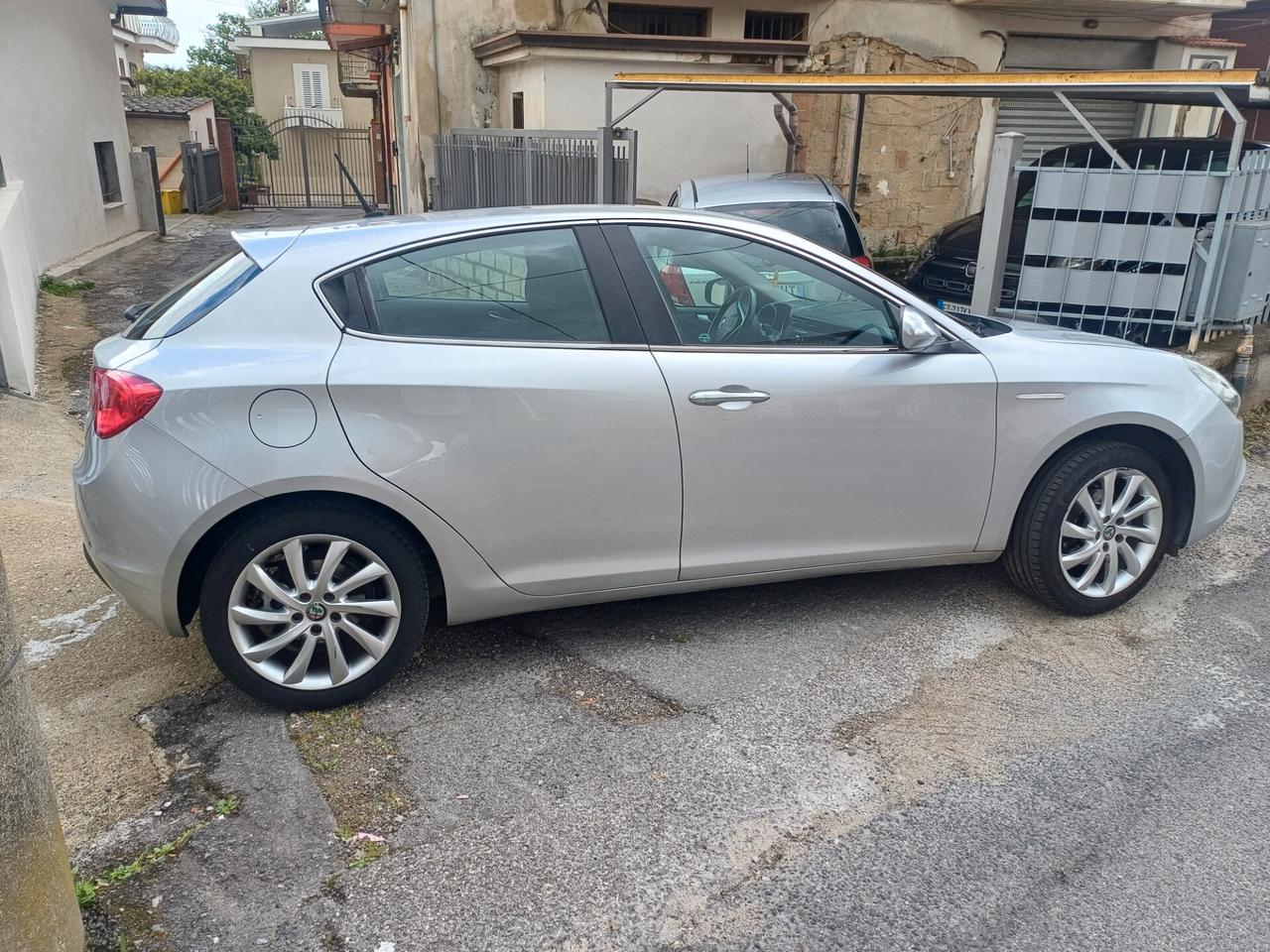 Alfa Romeo Giulietta 1.4 Turbo 120 CV GPL Sprint Bloch Shaft