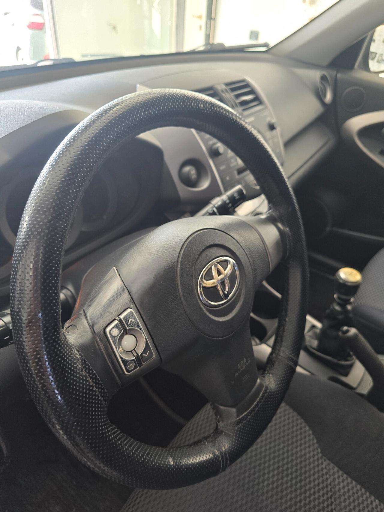 Toyota RAV 4 RAV4 2.2 D-4D 136 CV