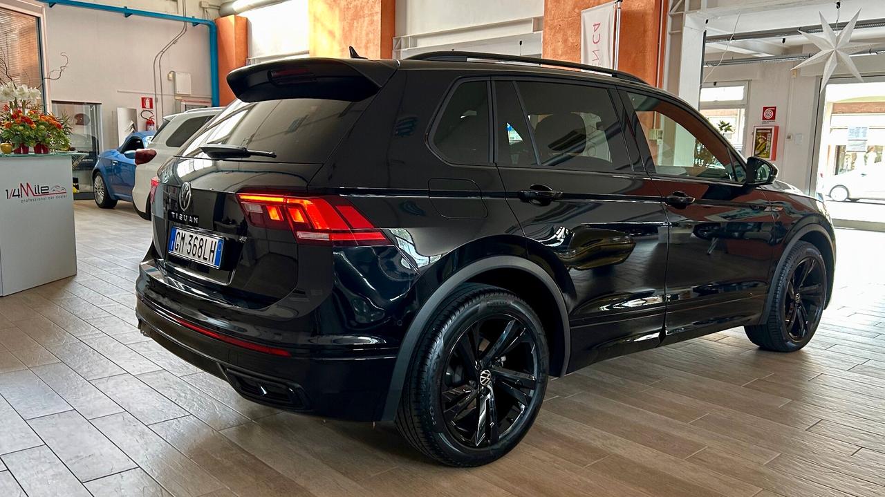 Volkswagen Tiguan 2.0 TDI 150 CV SCR DSG R-Line