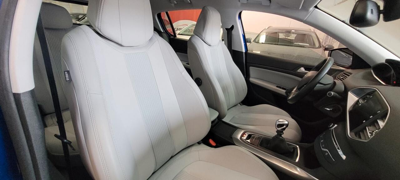 Peugeot 308 PureTech Turbo 130 Allure solo 39.000 km