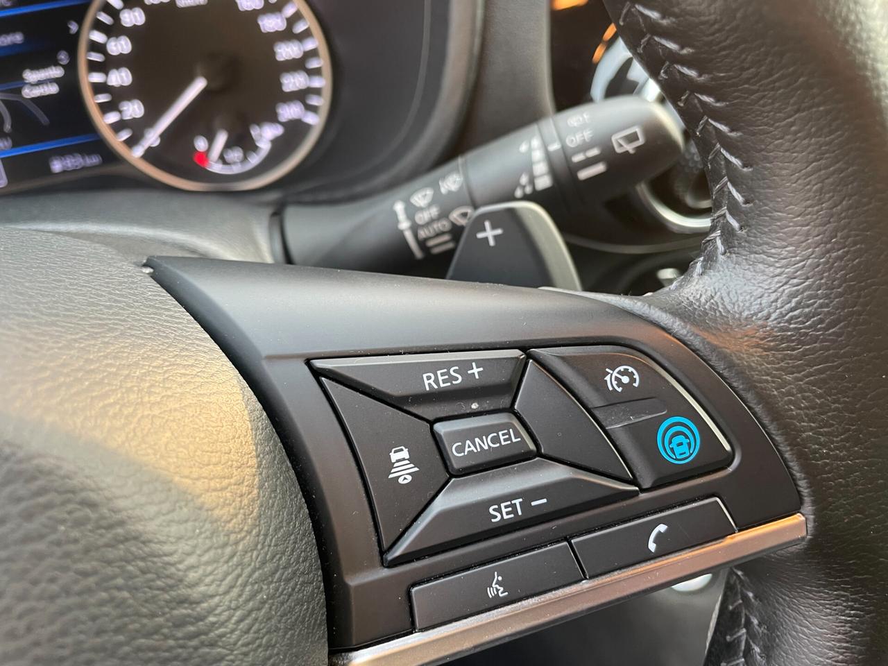 Nissan Juke 1.0 dig-t Premiere Edition dct + SUPER FULL!