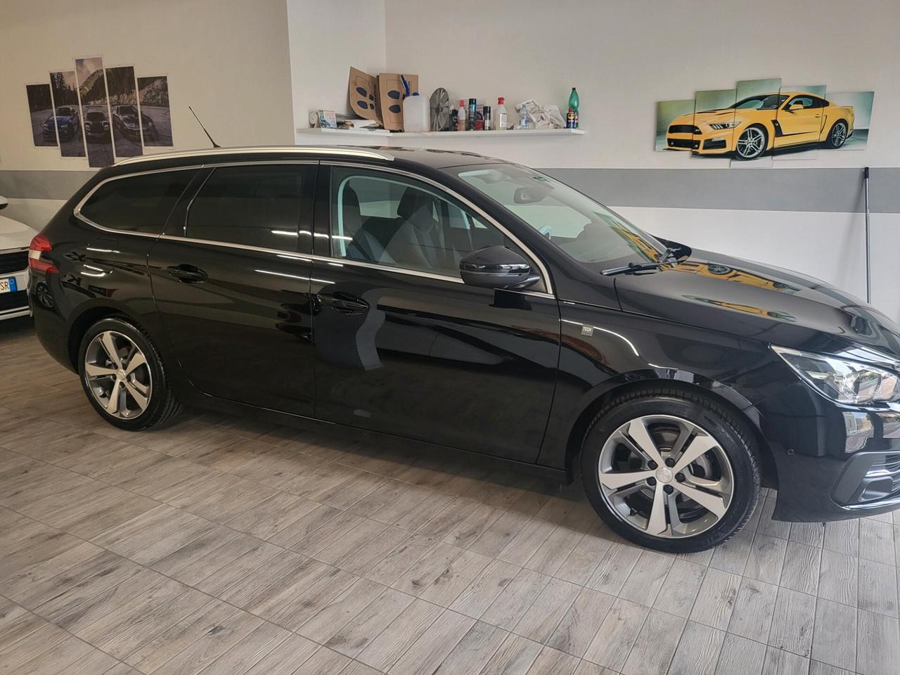 Peugeot 308 BlueHDi 130 S&S SW Tech Edition