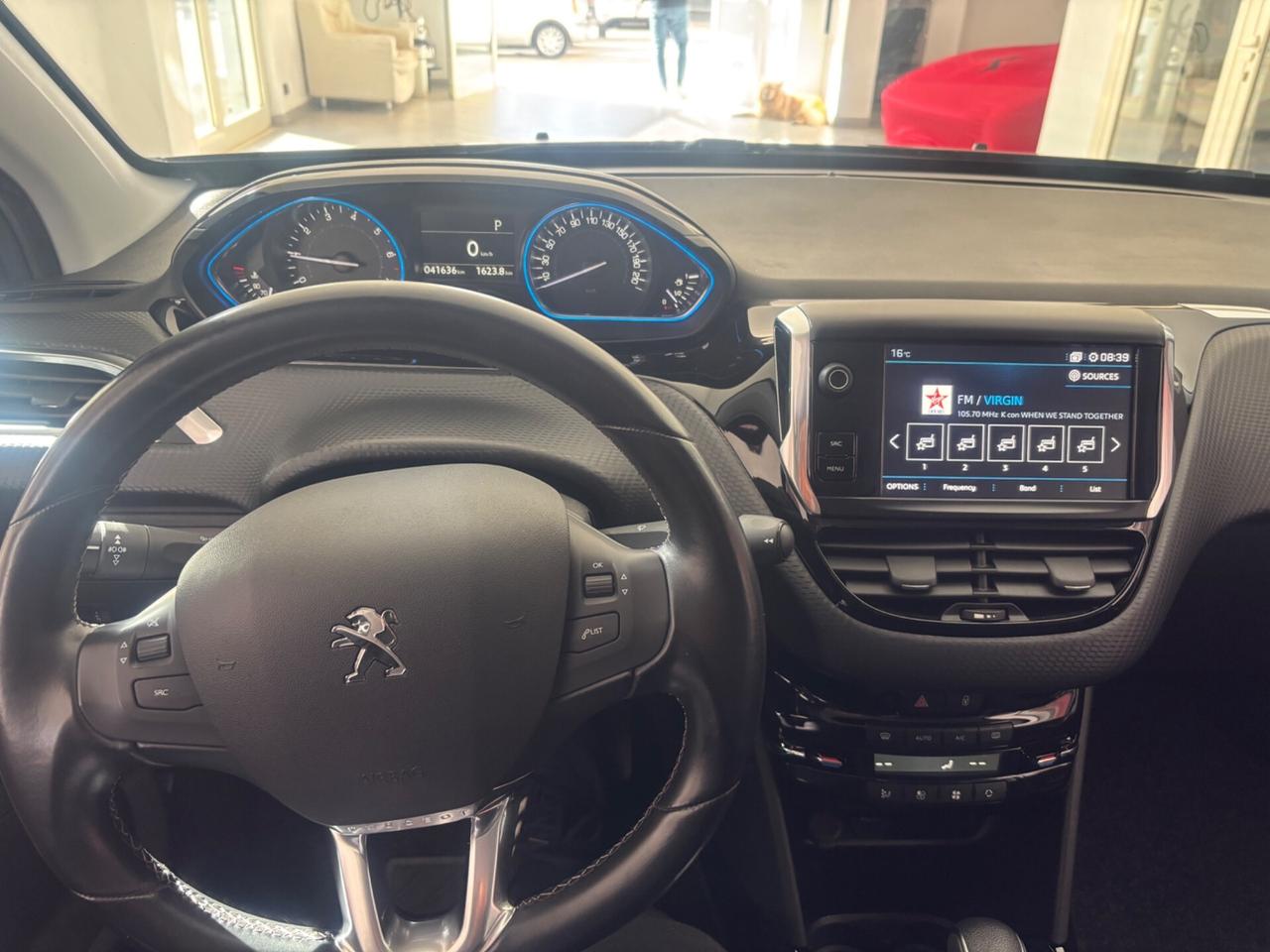 Peugeot 2008 PureTech Turbo 110 EAT6 S&S Black Matt